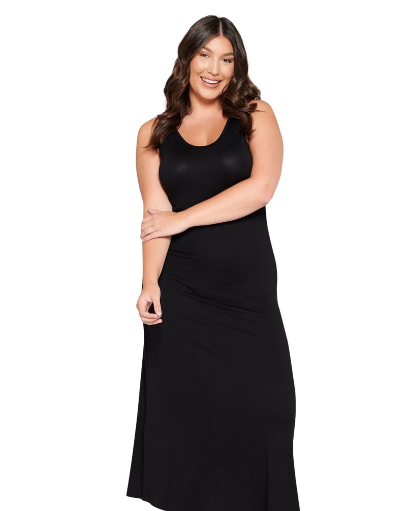 Front of a model wearing a size 2X Naomi Everyday Maxi Dress in Black by L I V D. | dia_product_style_image_id:265631